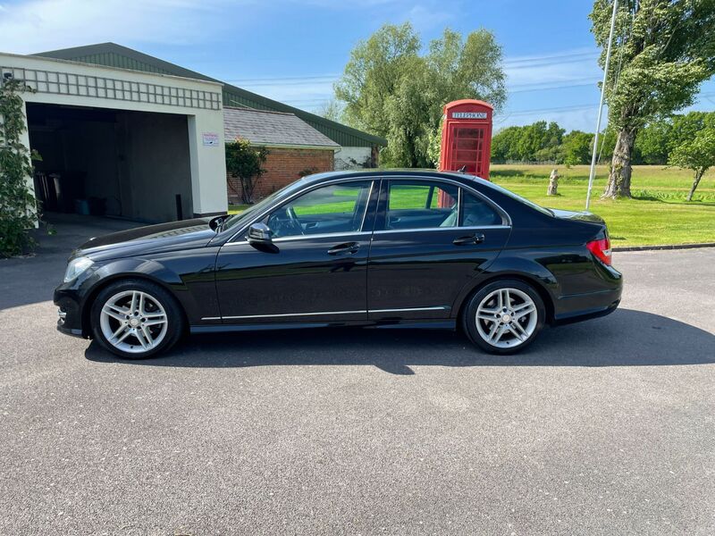 View MERCEDES-BENZ C CLASS C250 CDI BLUEEFFICIENCY AMG SPORT