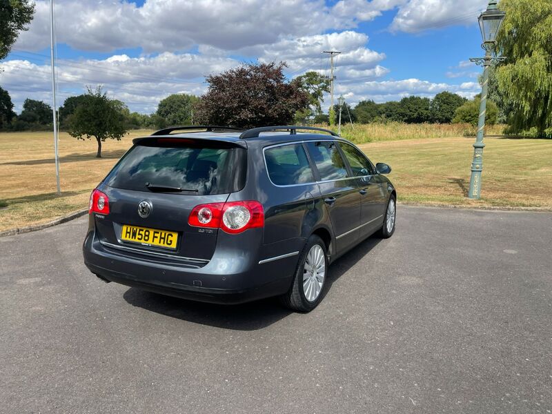 View VOLKSWAGEN PASSAT HIGHLINE TDI