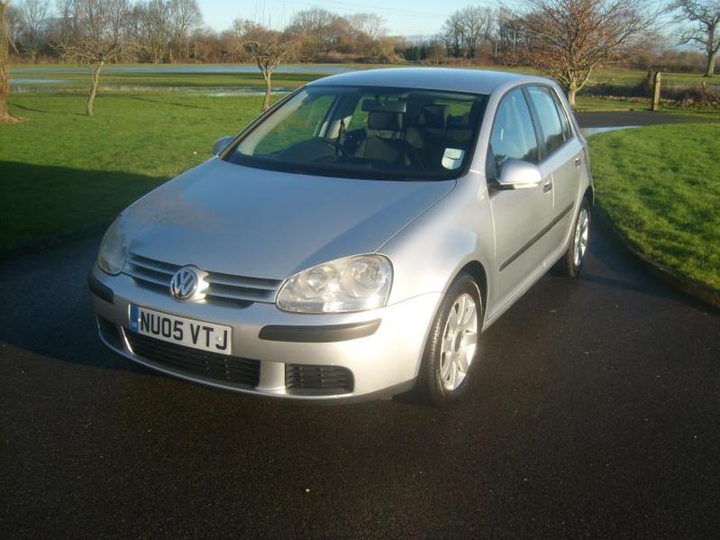 View VOLKSWAGEN GOLF 2.0 SDI 5 Door