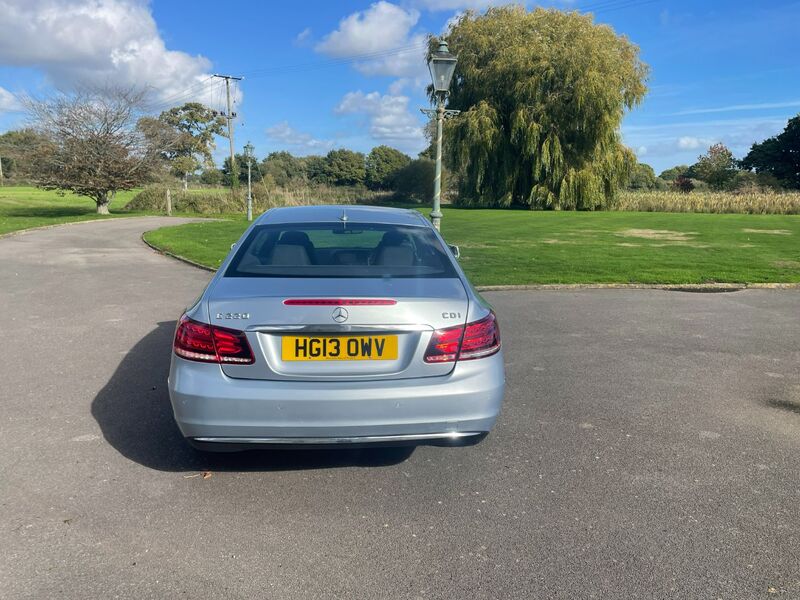 MERCEDES-BENZ E CLASS