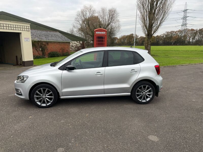 View VOLKSWAGEN POLO SE DESIGN