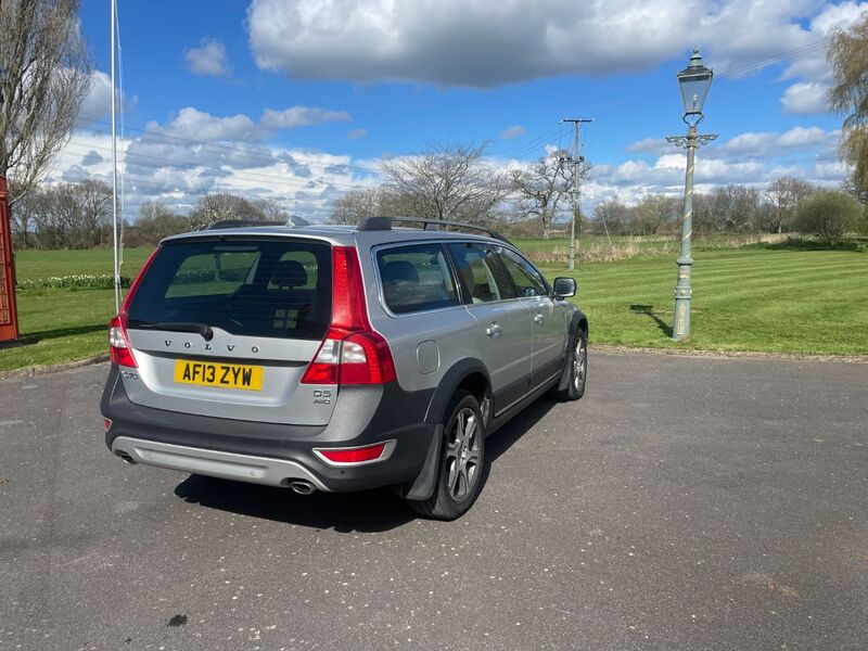 VOLVO XC70