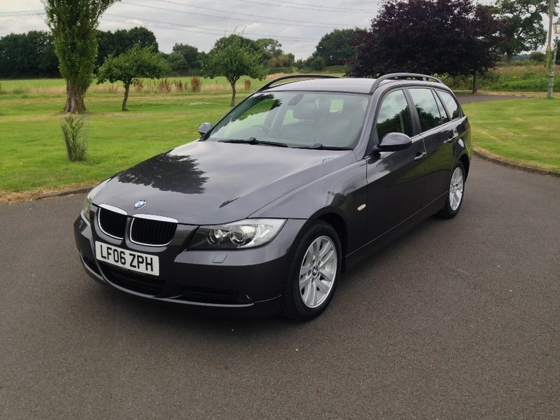 View BMW 3 SERIES 320d SE