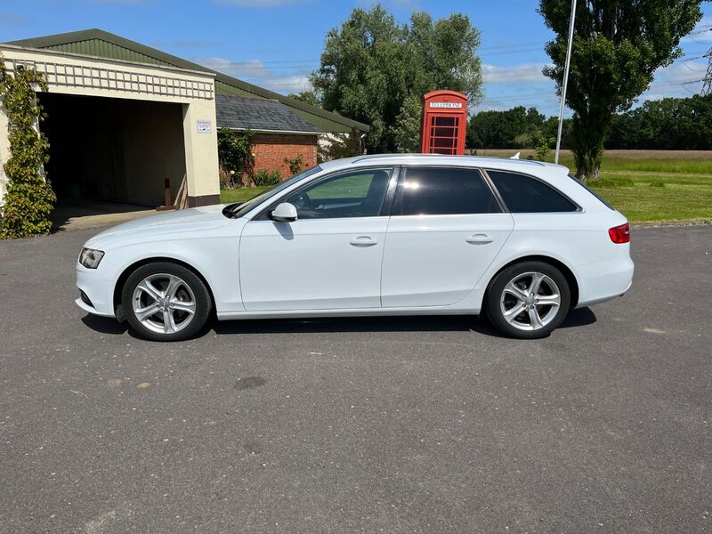 View AUDI A4 AVANT TDI ULTRA SE TECHNIK