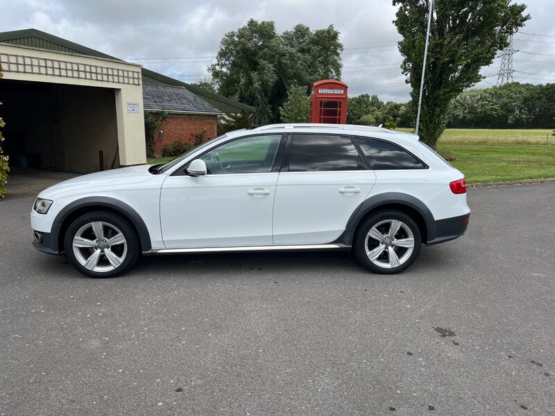 View AUDI A4 ALLROAD TDI QUATTRO