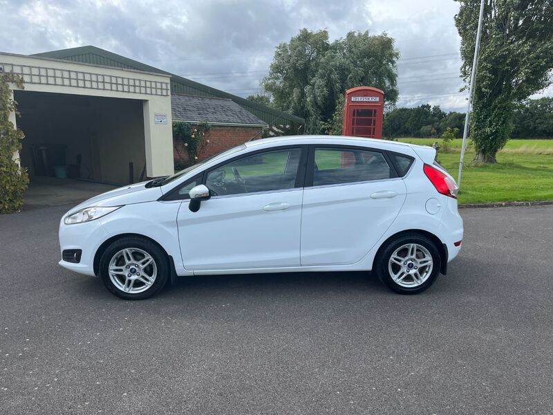 View FORD FIESTA ZETEC