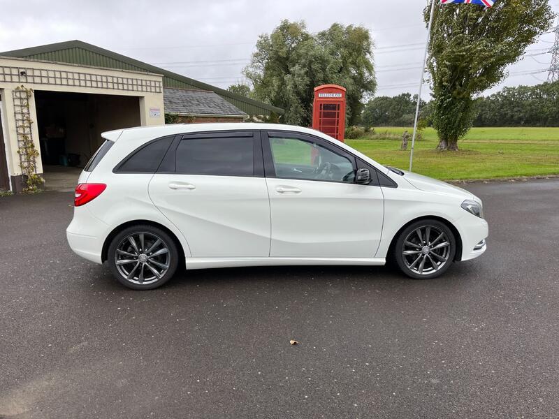 MERCEDES-BENZ B CLASS